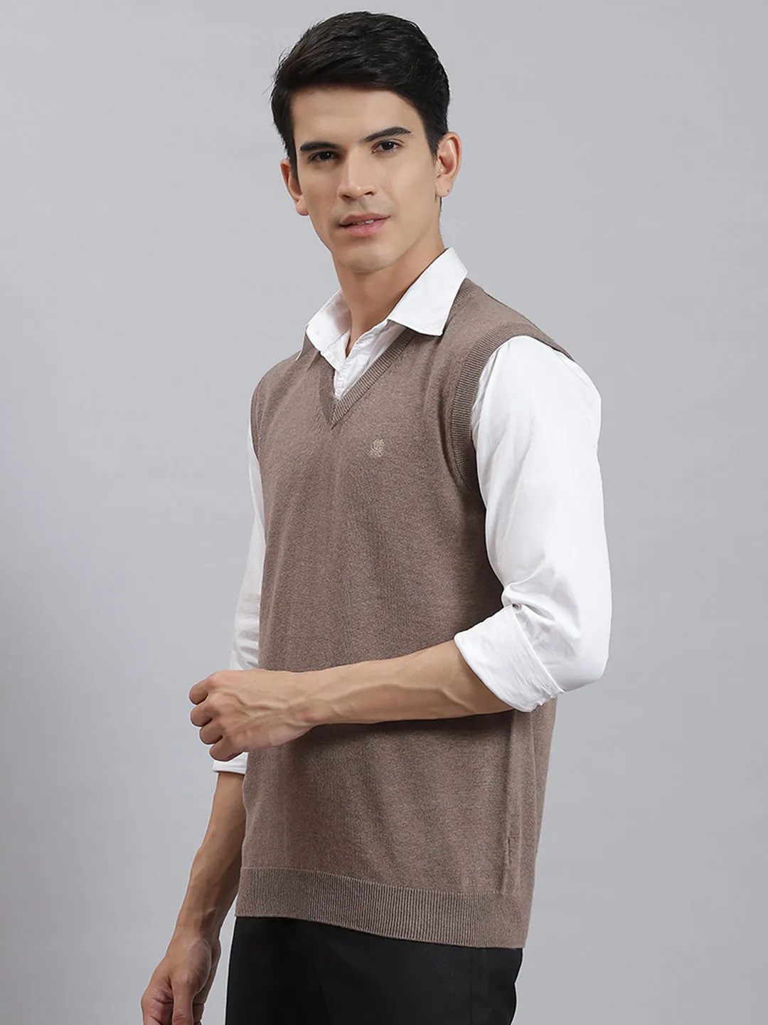 Men Khaki Solid V Neck Sleeveless Sweaters/Pullovers