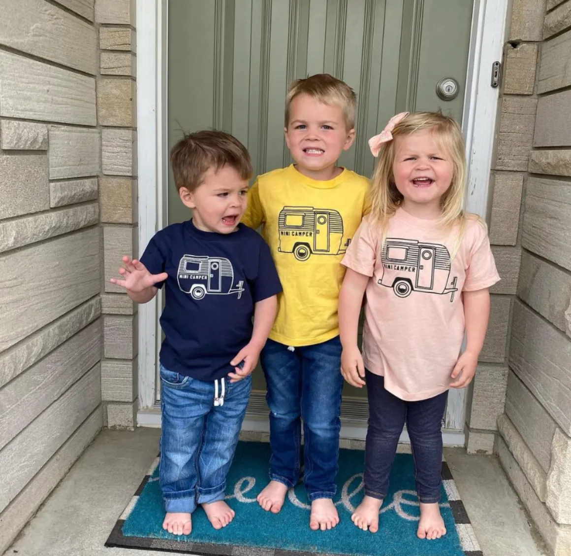 MINI CAMPER - Short Sleeve Child Shirt