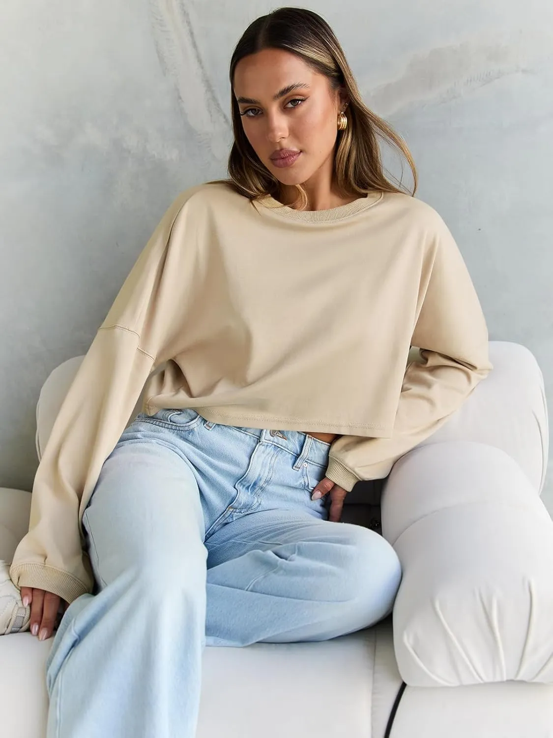 Trendy Queen Cropped Sweatshirts for Women Oversized Crewneck Sweaters Long Sleeve Tops Fall Winter Clothes 2025