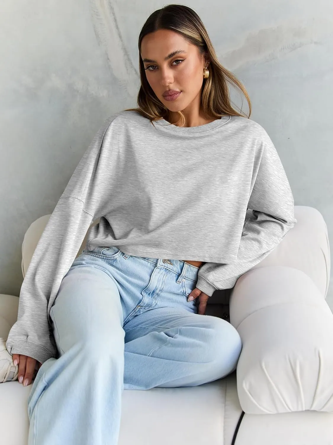 Trendy Queen Cropped Sweatshirts for Women Oversized Crewneck Sweaters Long Sleeve Tops Fall Winter Clothes 2025