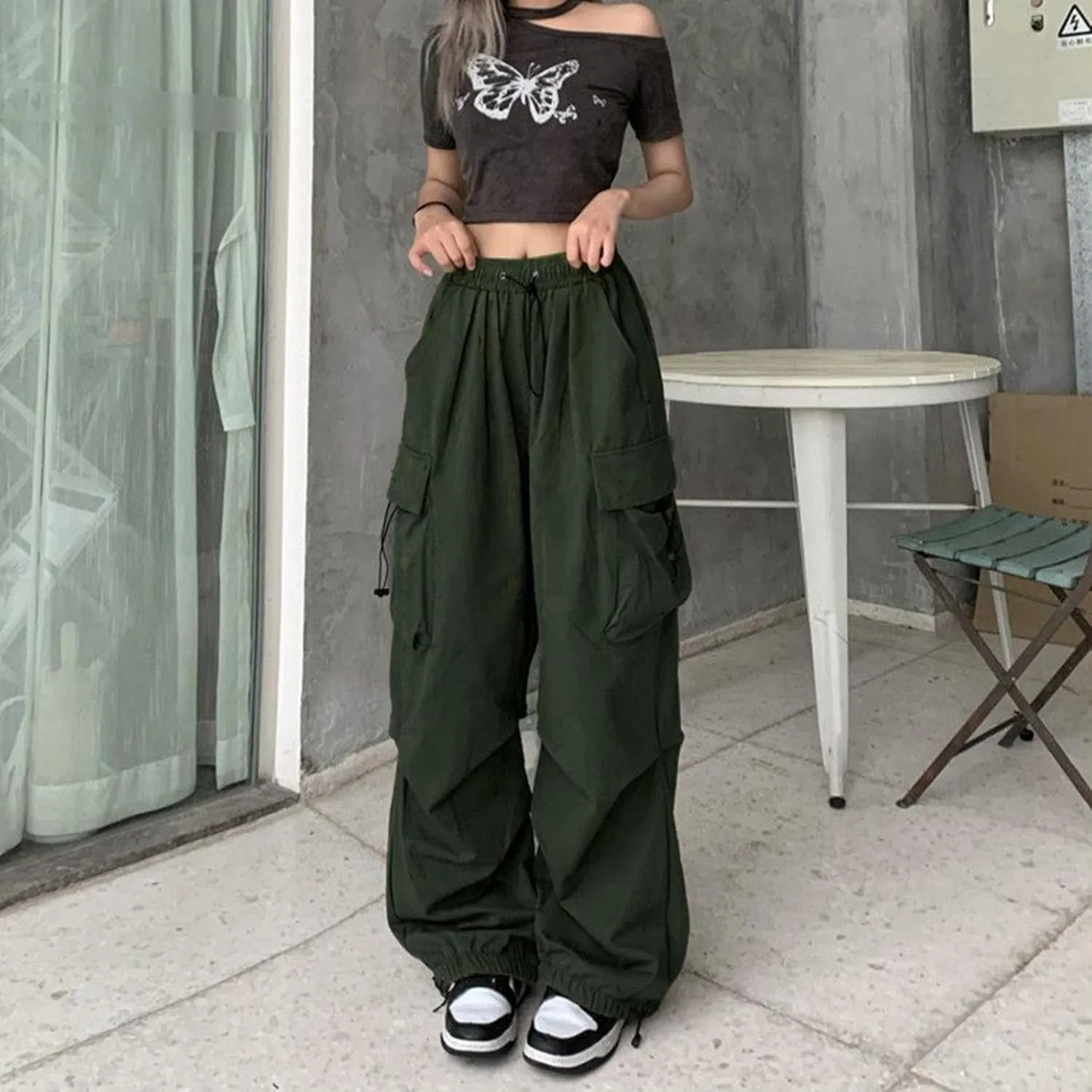 Women's Wide Leg Sweatpants Elastic High Waist Straight Leg Athletic 2025 Trendy Casual Baggy Trousers with Pockets
