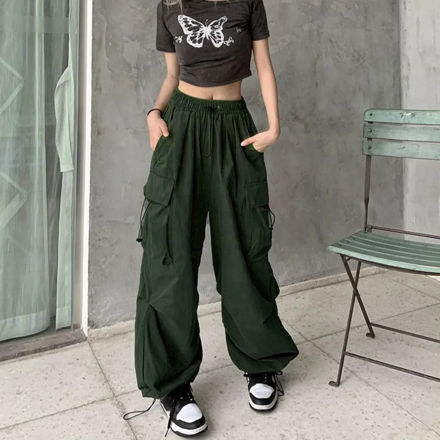 Women's Wide Leg Sweatpants Elastic High Waist Straight Leg Athletic 2025 Trendy Casual Baggy Trousers with Pockets